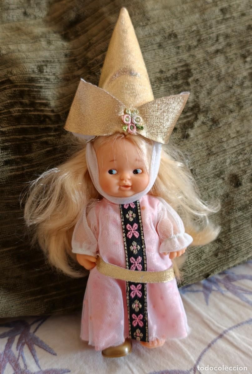 Mu&ntilde;ecas Lesly y Barriguitas: Mu&ntilde;eca Barriguitas princesa hada. De famosa.
