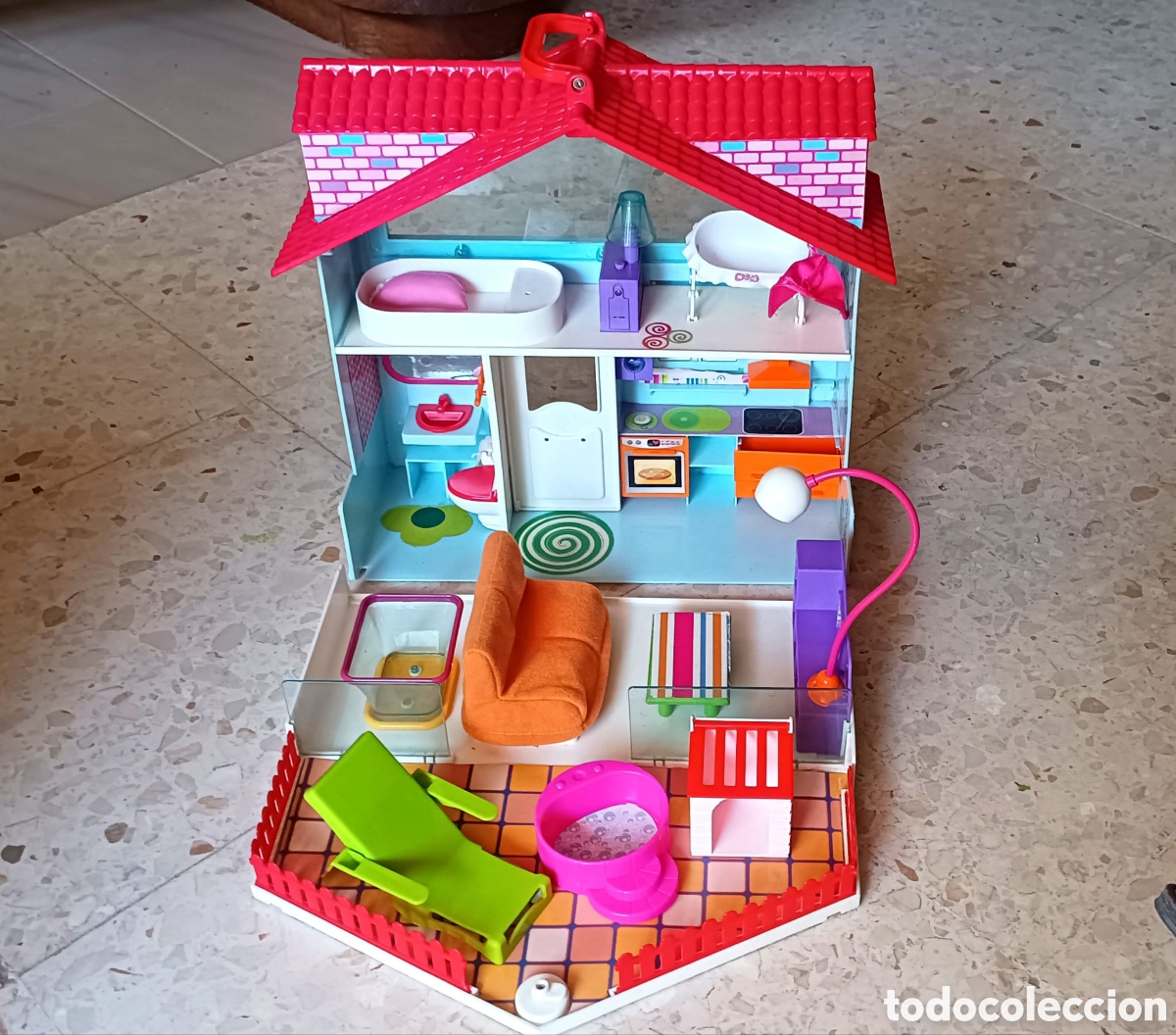 Mu&ntilde;ecas Lesly y Barriguitas: Casa malet&iacute;n de mu&ntilde;ecas Barriguita - Foto 1