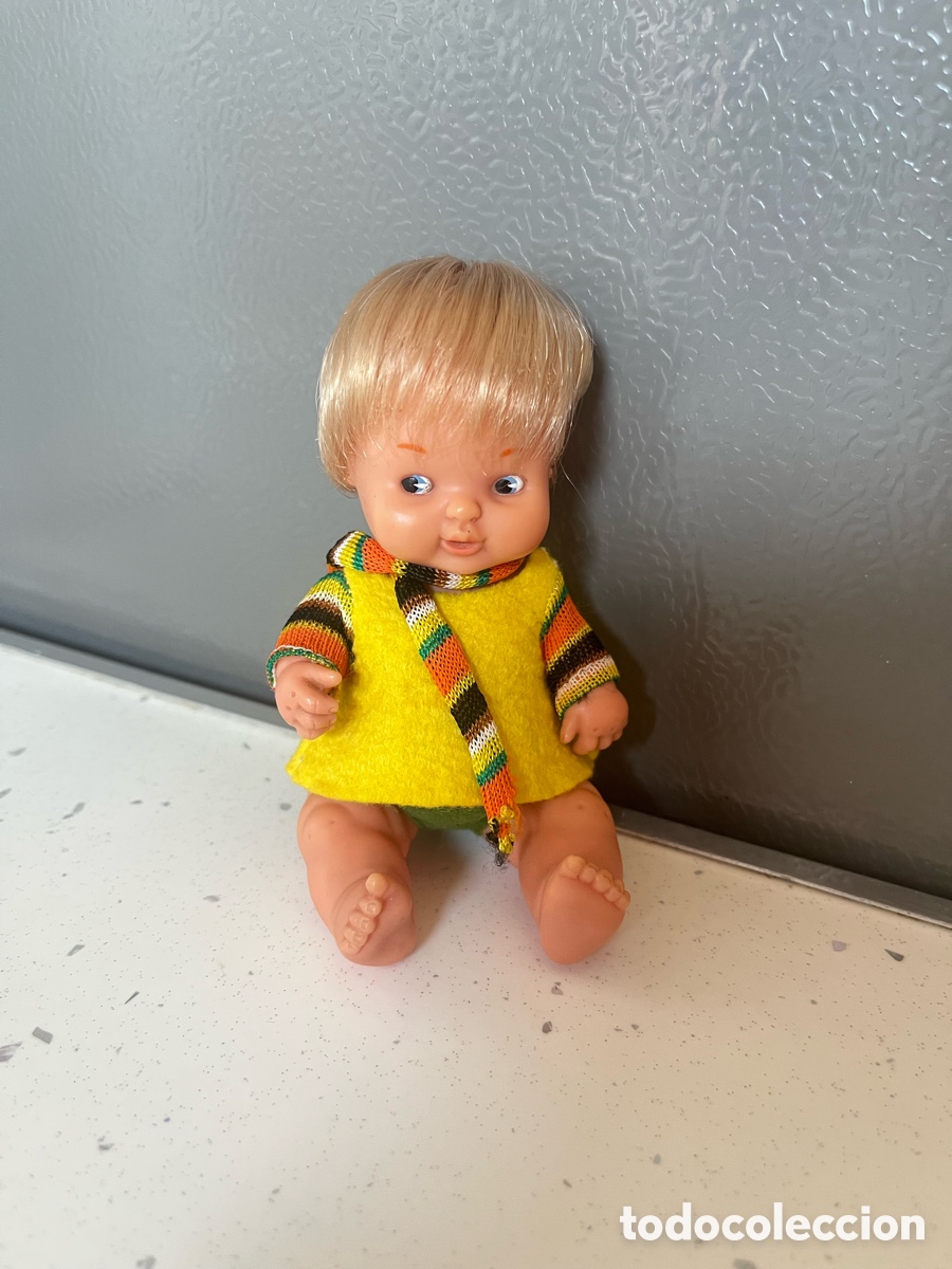 Mu&ntilde;ecas Lesly y Barriguitas: Barriguitas, pelo liso de las primeras con traje original con etiqueta