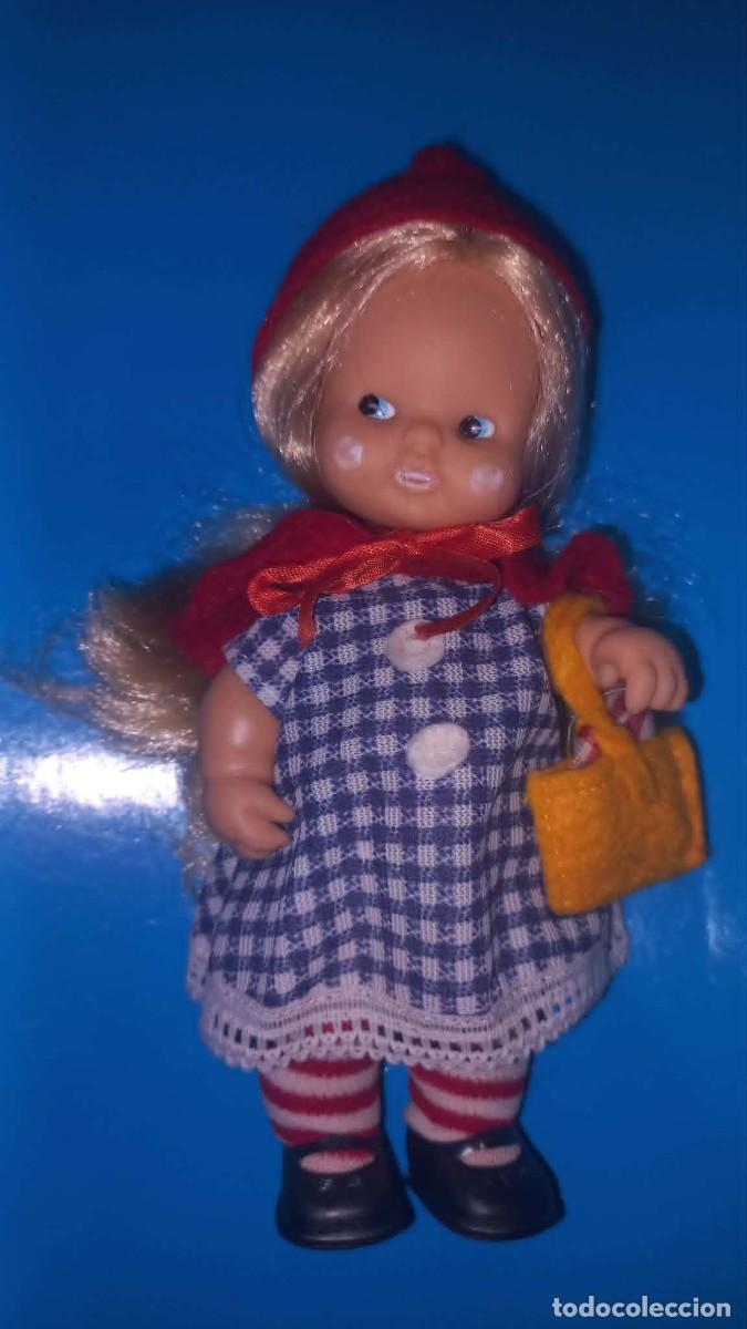 Mu&ntilde;ecas Lesly y Barriguitas: Preciosa mu&ntilde;eca Barriguitas Caperucita Roja, a&ntilde;os 80