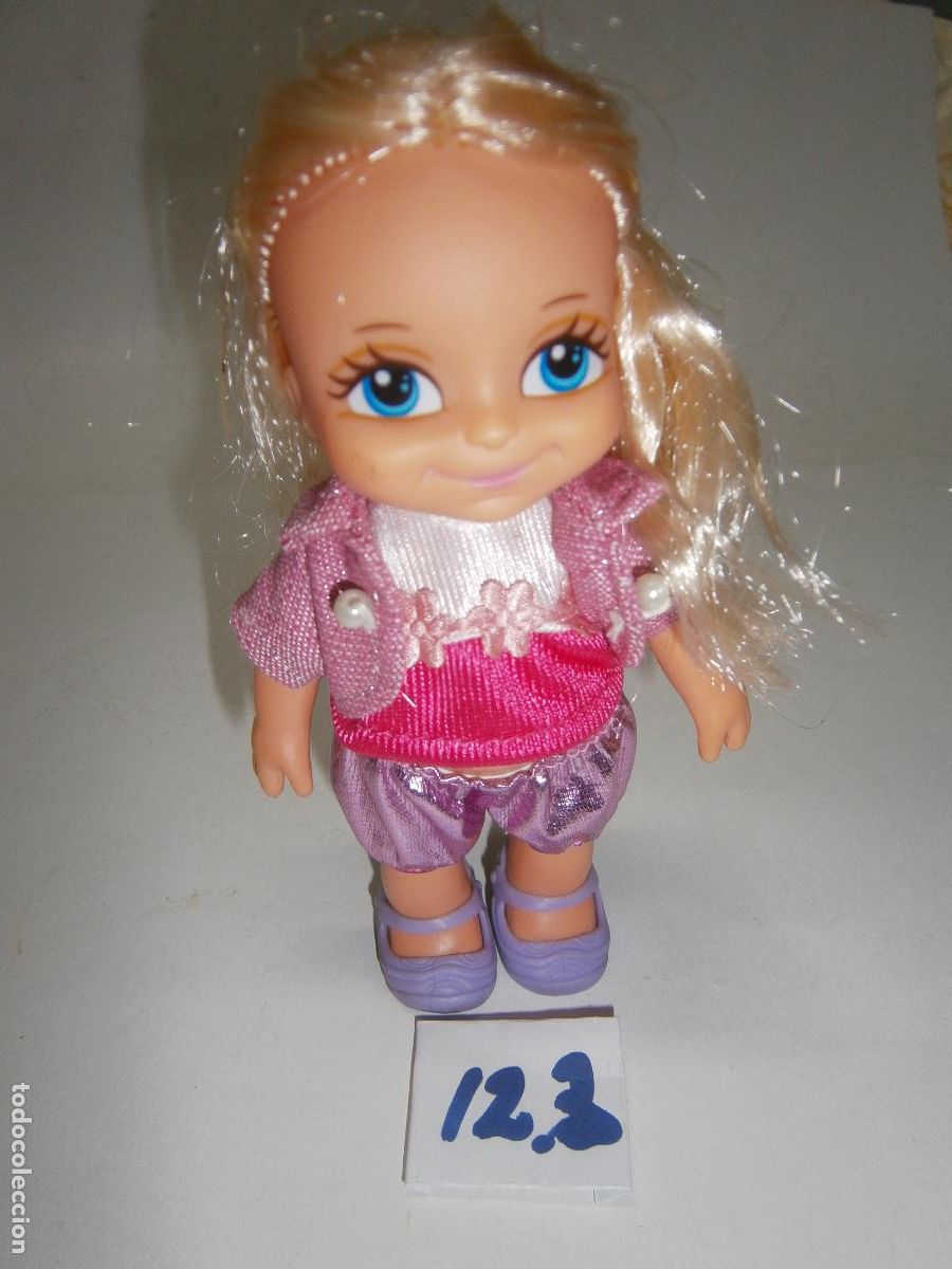 Mu&ntilde;ecas Lesly y Barriguitas: MU&Ntilde;ECA BARRIGUITAS DE FAMOSA CON CONJUNTO