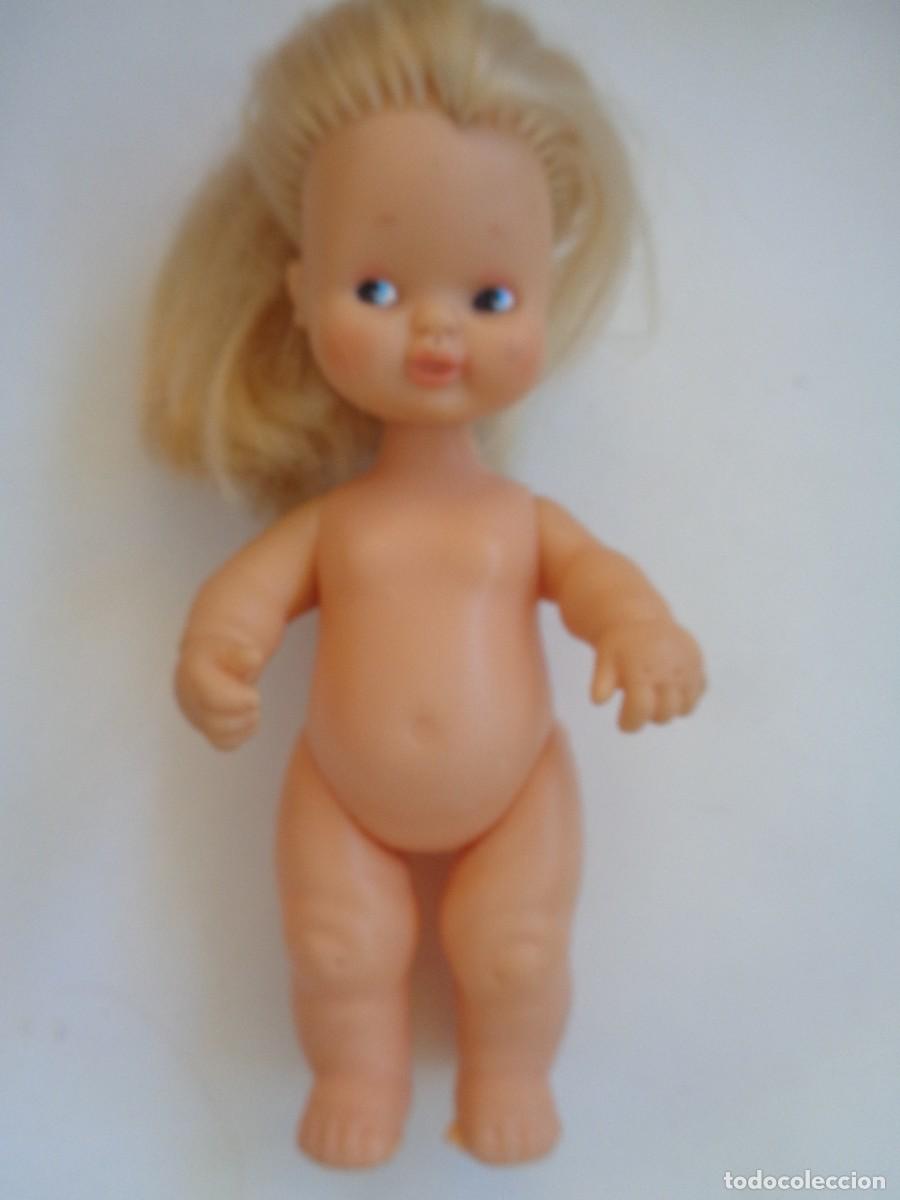Mu&ntilde;ecas Lesly y Barriguitas: BONITA MU&Ntilde;ECA BARRIGUITA DE PIERNAS RECTAS , DE FAMOSA &acute;97