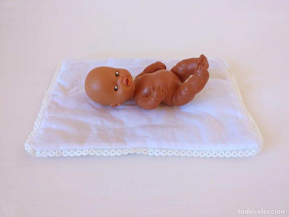 Mu&ntilde;ecas Lesly y Barriguitas: Colch&oacute;n blanco para mu&ntilde;ecas peque&ntilde;as y Barriguitas