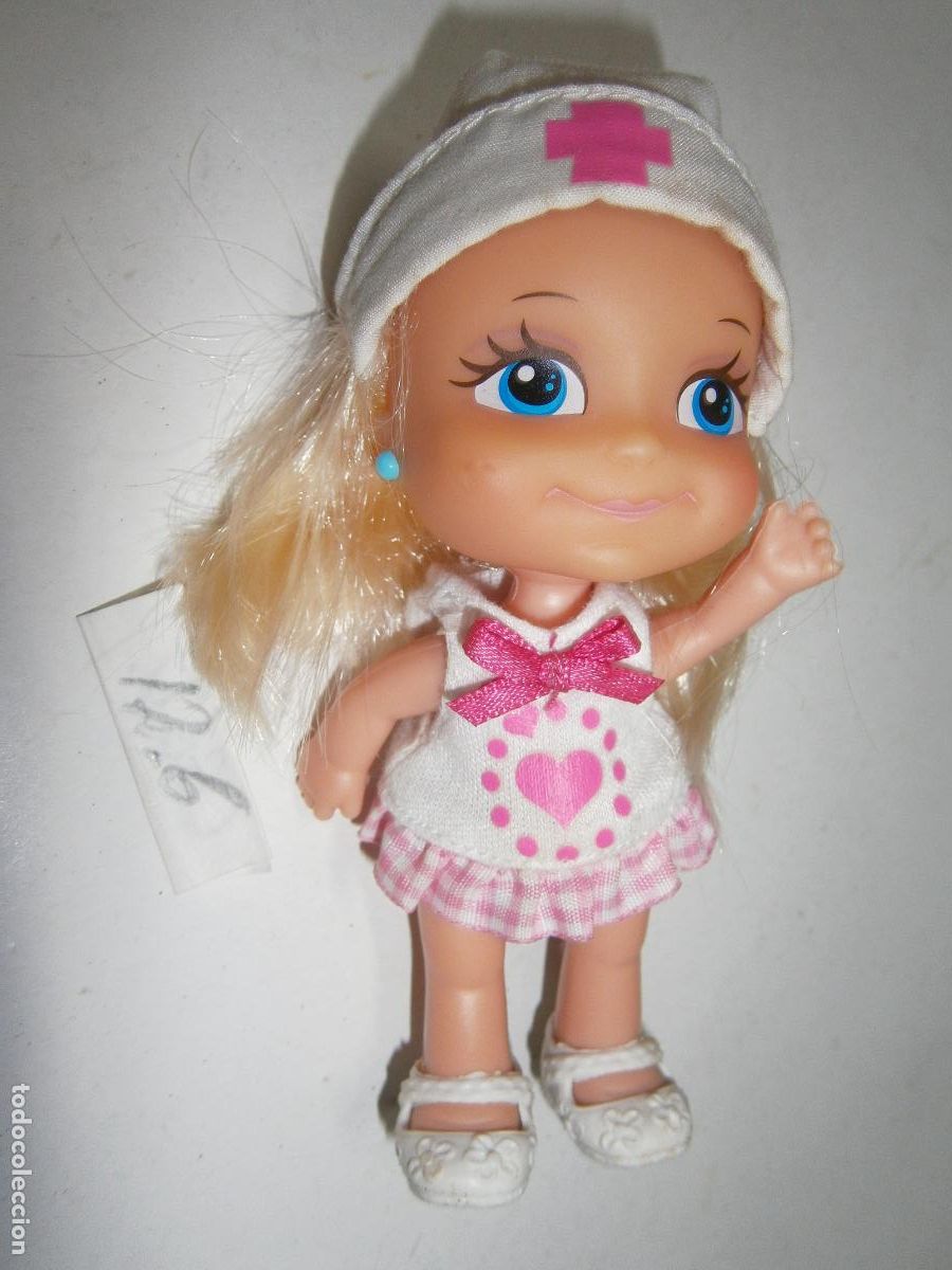 Mu&ntilde;ecas Lesly y Barriguitas: MU&Ntilde;ECA BARRIGUITAS DE FAMOSA