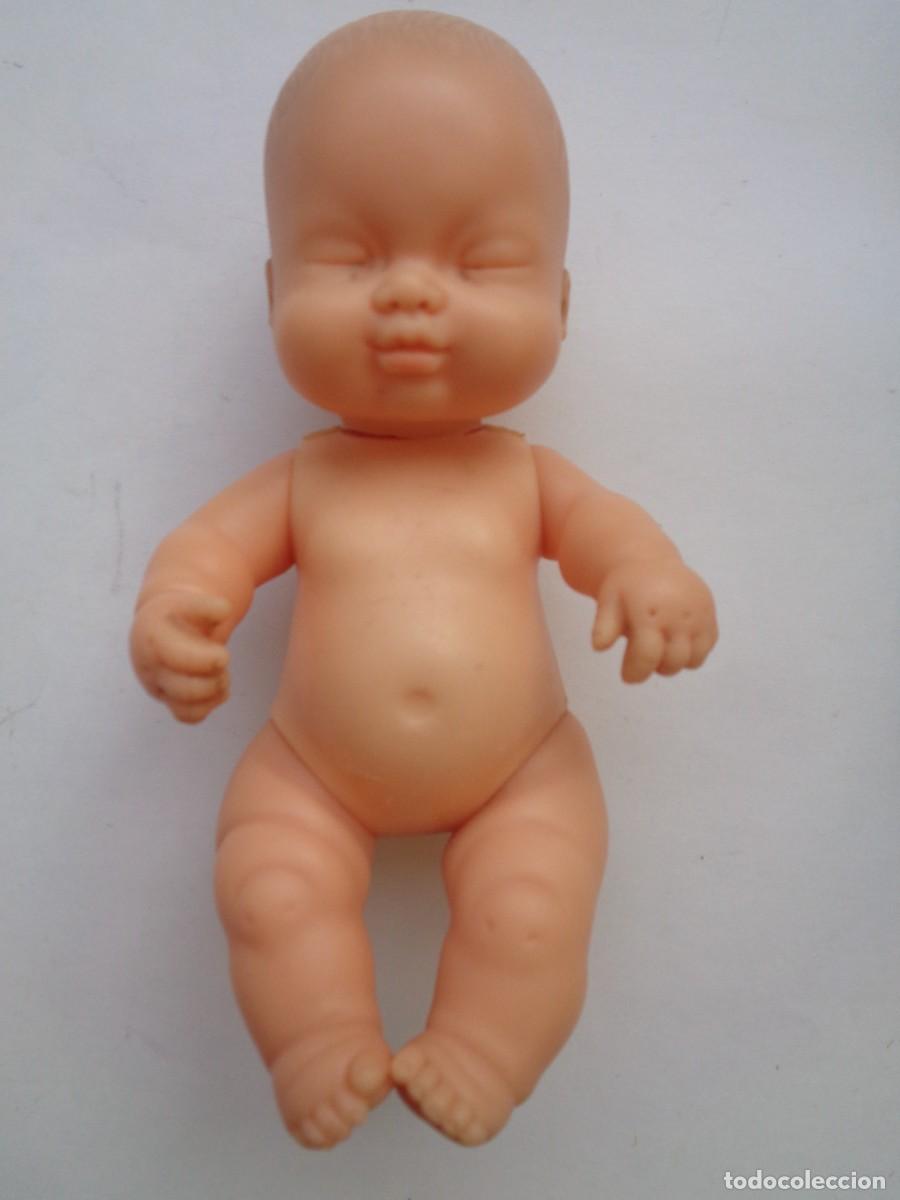 Mu&ntilde;ecas Lesly y Barriguitas: BONITA MU&Ntilde;ECA BARRIGUITA RETO&Ntilde;O CON OJOS CERRADOS . DE FAMOSA
