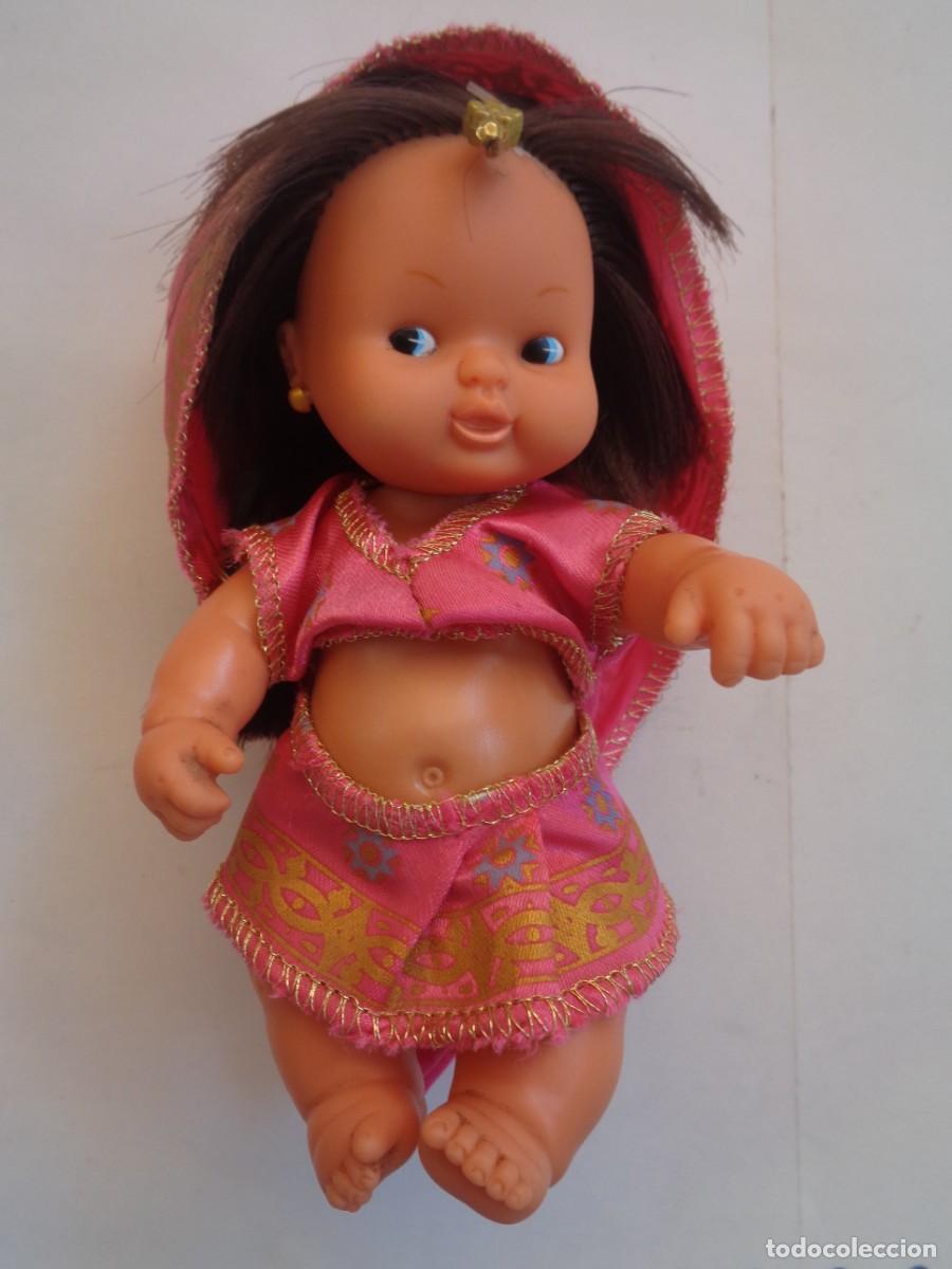 Mu&ntilde;ecas Lesly y Barriguitas: BONITA MU&Ntilde;ECA BARRIGUITA DE SERIE TRAJES DEL MUNDO , DE FAMOSA : INDIA CON SARI
