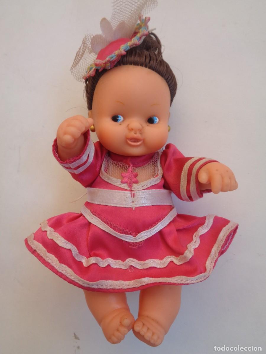 Mu&ntilde;ecas Lesly y Barriguitas: BONITA MU&Ntilde;ECA BARRIGUITA COLECCION HISTORIA DEL VESTIDO DEL SIGLO XX . DE FAMOSA