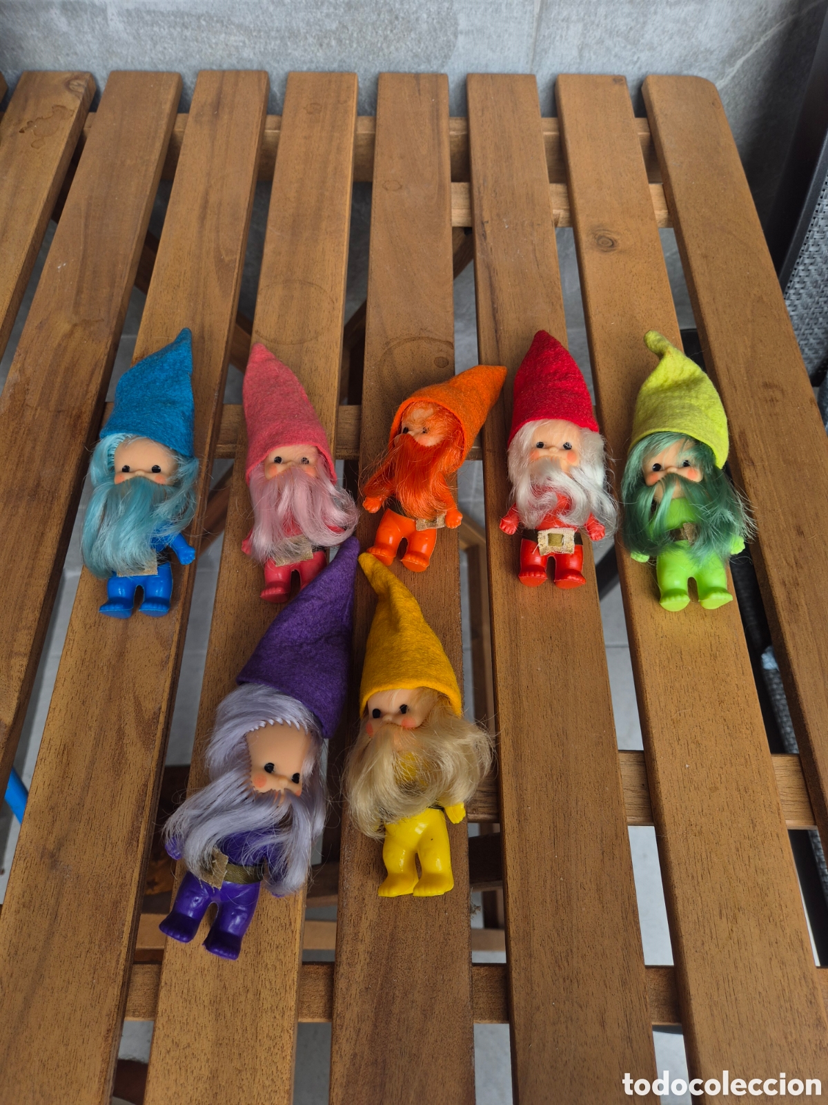 Mu&ntilde;ecas Lesly y Barriguitas: barriguita enanitos de famosa