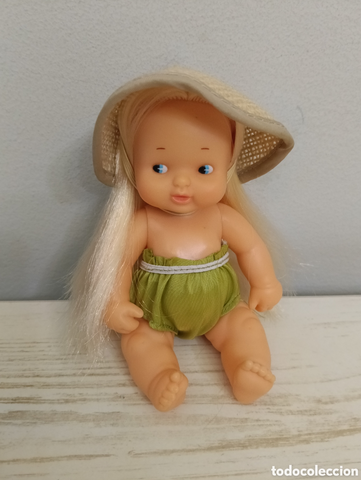 Mu&ntilde;ecas Lesly y Barriguitas: : Mu&ntilde;eca Barriguitas Cl&aacute;sica de Famosa (Edici&oacute;n Verano