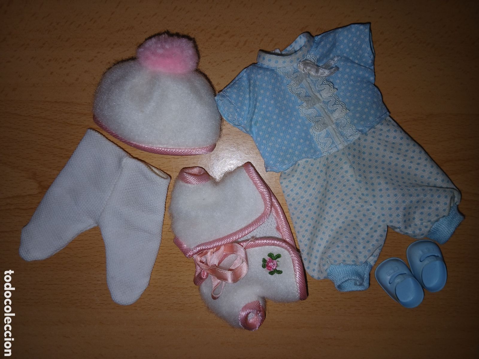 Mu&ntilde;ecas Lesly y Barriguitas: BARRIGUITAS DE FAMOSA 2 CONJUNTOS COMPLETOS: INVIERNO A&Ntilde;OS 70 Y RETO&Ntilde;O NI&Ntilde;O PATINETE A&Ntilde;OS 90