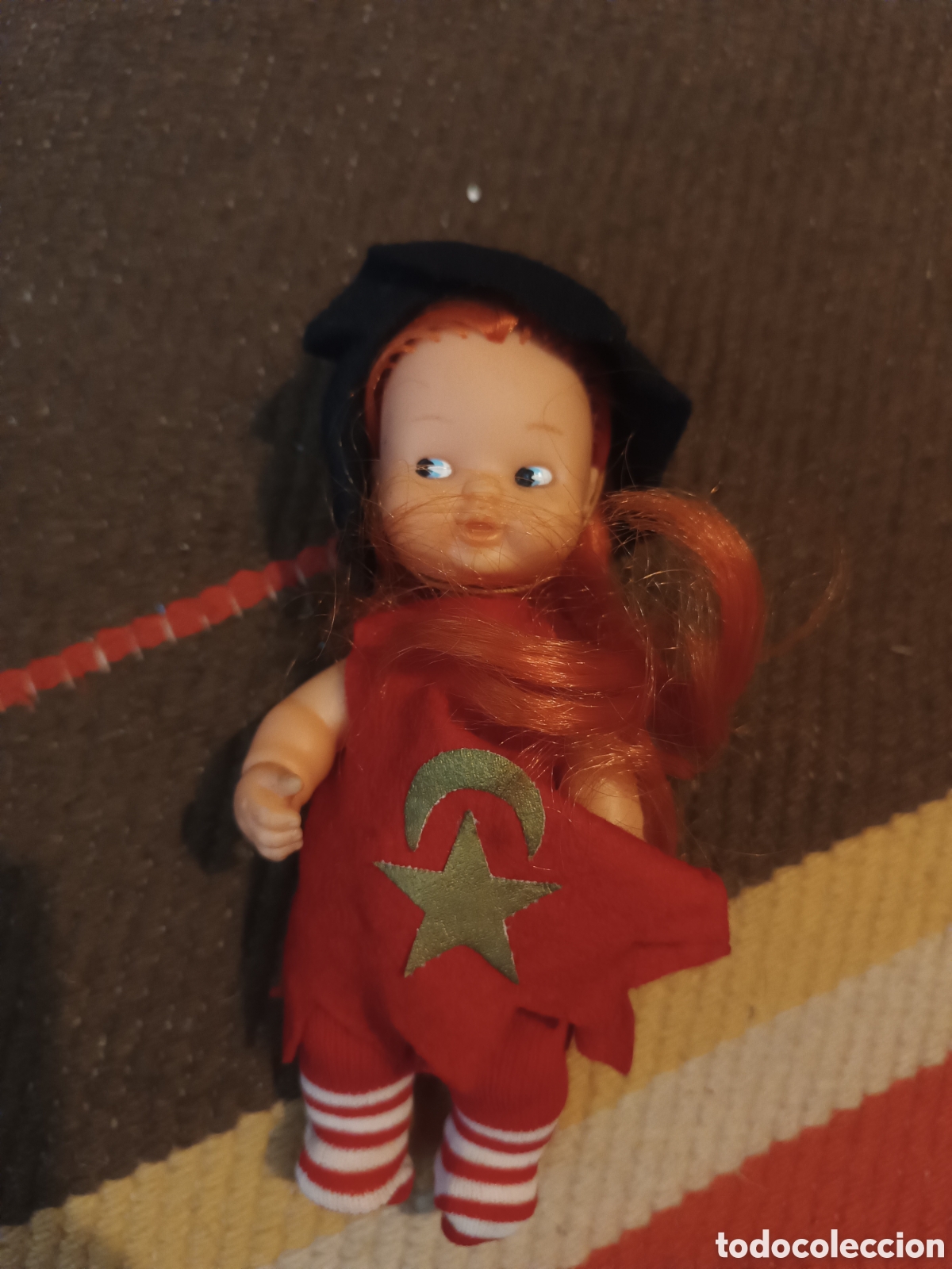 Mu&ntilde;ecas Lesly y Barriguitas: Barriguitas bruja con gorro