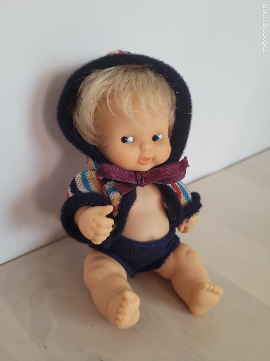 Mu&ntilde;ecas Lesly y Barriguitas: Mu&ntilde;eca Barriguitas A&ntilde;os 70/80 con albornoz