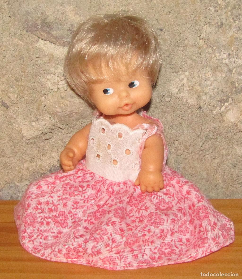 Mu&ntilde;ecas Lesly y Barriguitas: ANTIGUA MU&Ntilde;ECA BARRIGUITAS DE FAMOSA - A&Ntilde;OS 70 - TODA ORIGINAL - VESTIDO ORIGINAL CON ETIQUETA