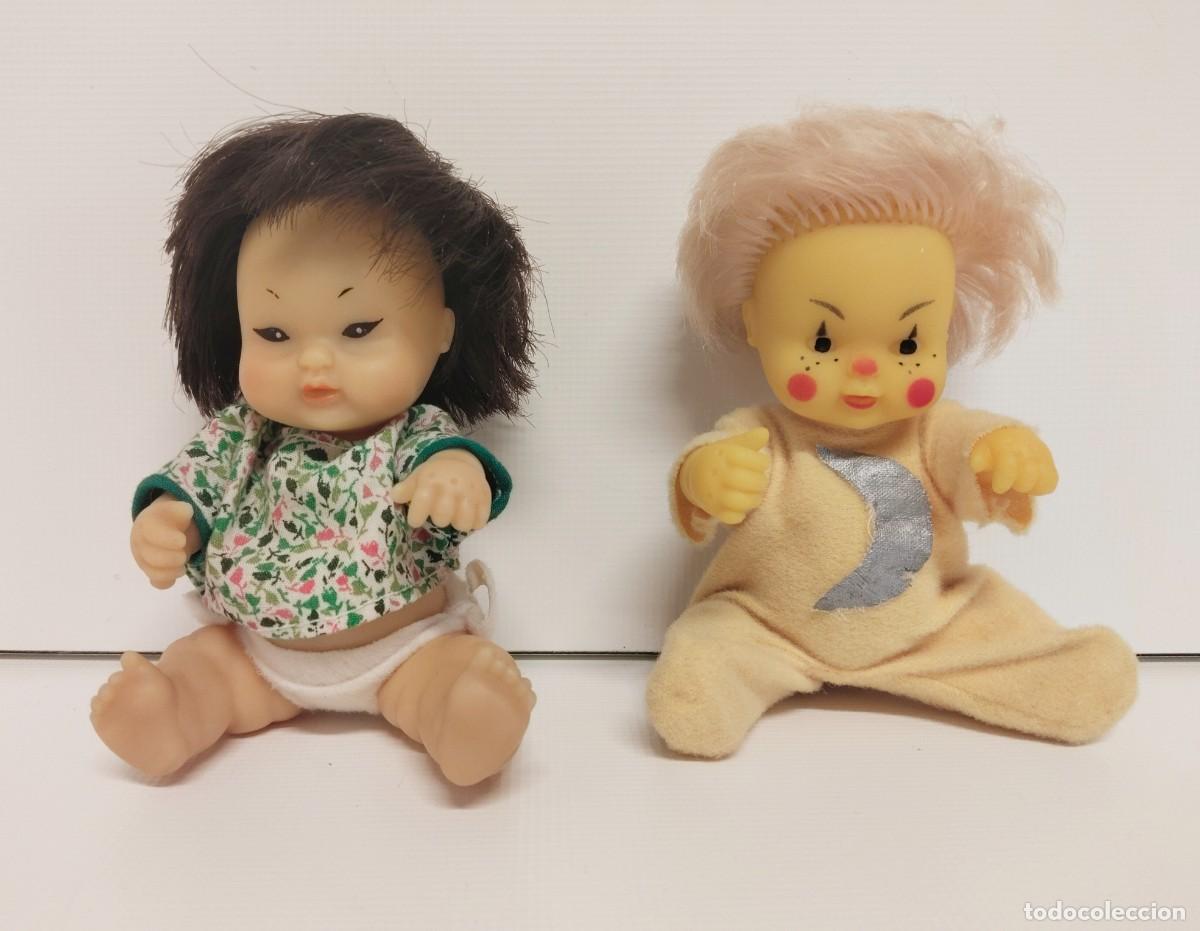 Mu&ntilde;ecas Lesly y Barriguitas: Dos Barriguitas antiguas de Famosa. Barriguitas oriental 57 en la nuca y Barriguitas Luna, Astros