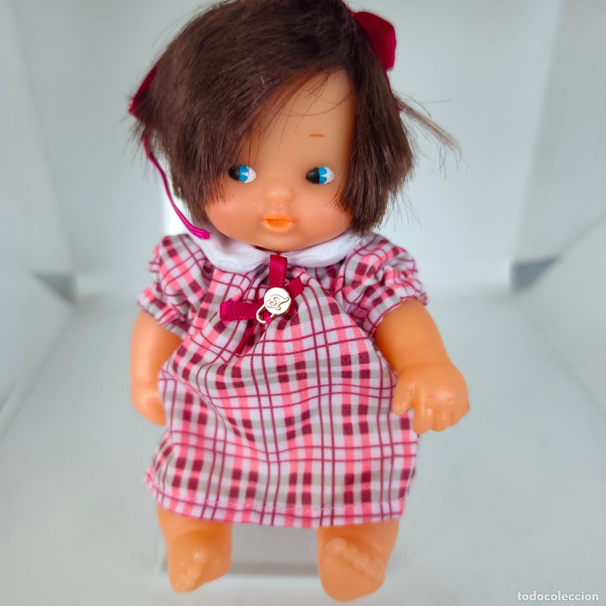 Mu&ntilde;ecas Lesly y Barriguitas: Mu&ntilde;eca barriguitas de Famosa