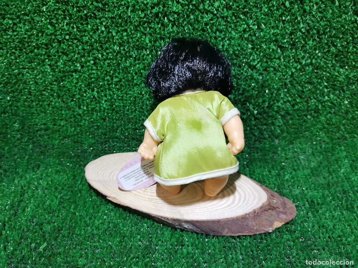 Mu&ntilde;ecas Lesly y Barriguitas: mu&ntilde;eca barriguitas morena con traje verde - Foto 4