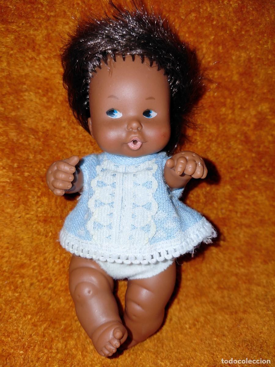 Mu&ntilde;ecas Lesly y Barriguitas: MU&Ntilde;ECA BARRIGUITAS NEGRO BESITO FAMOSA