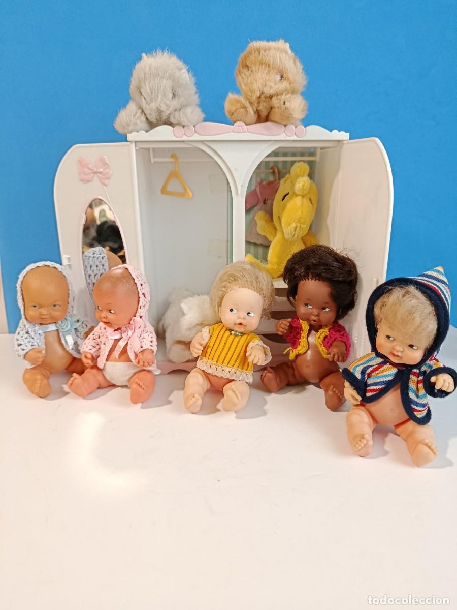 Mu&ntilde;ecas Lesly y Barriguitas: LOTE DE BARRIGUITAS DSe FAMOSA Y ARMARIO.