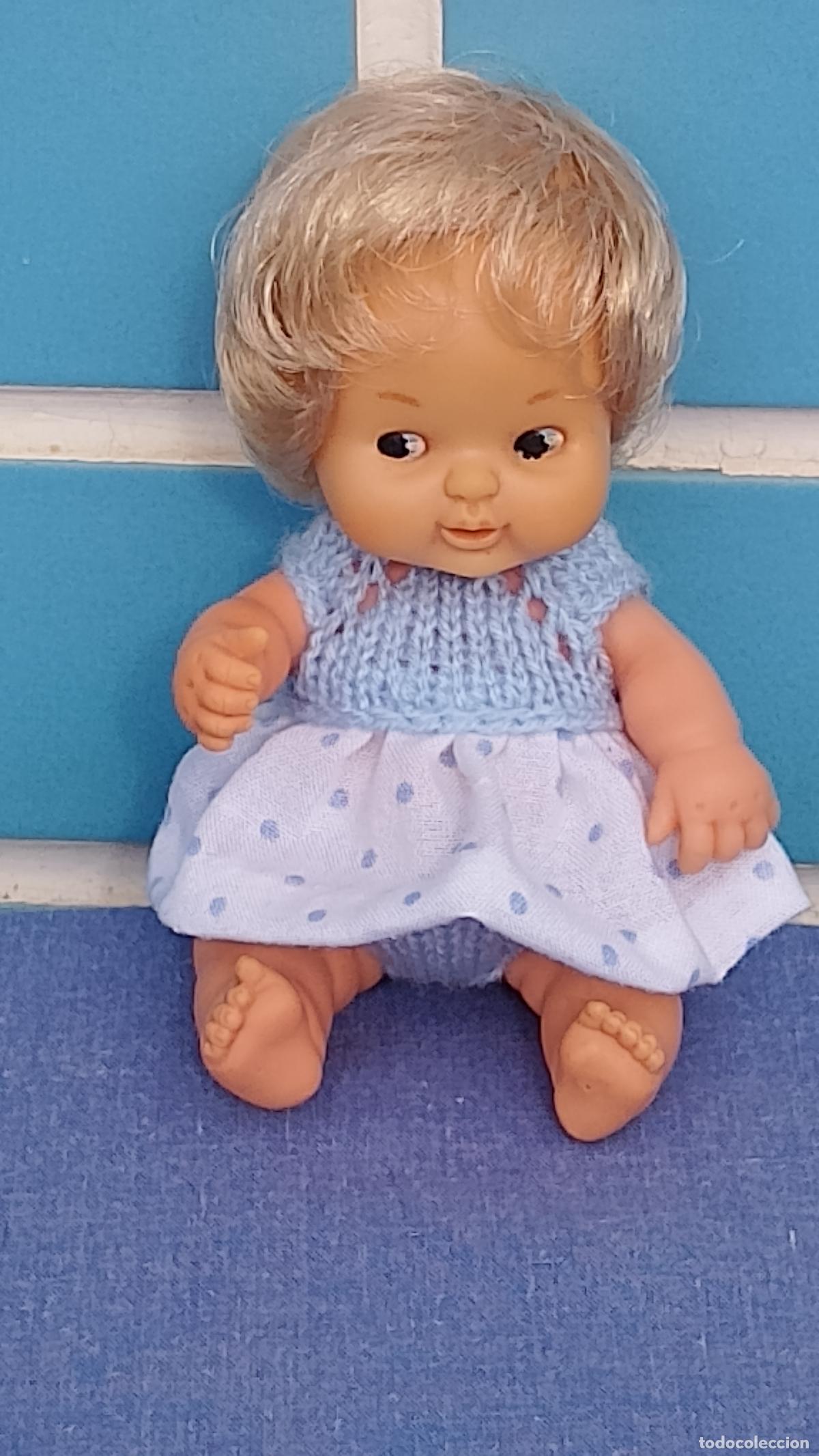 Mu&ntilde;ecas Lesly y Barriguitas: Antigua mu&ntilde;eca beb&eacute; Barriguitas de Famosa