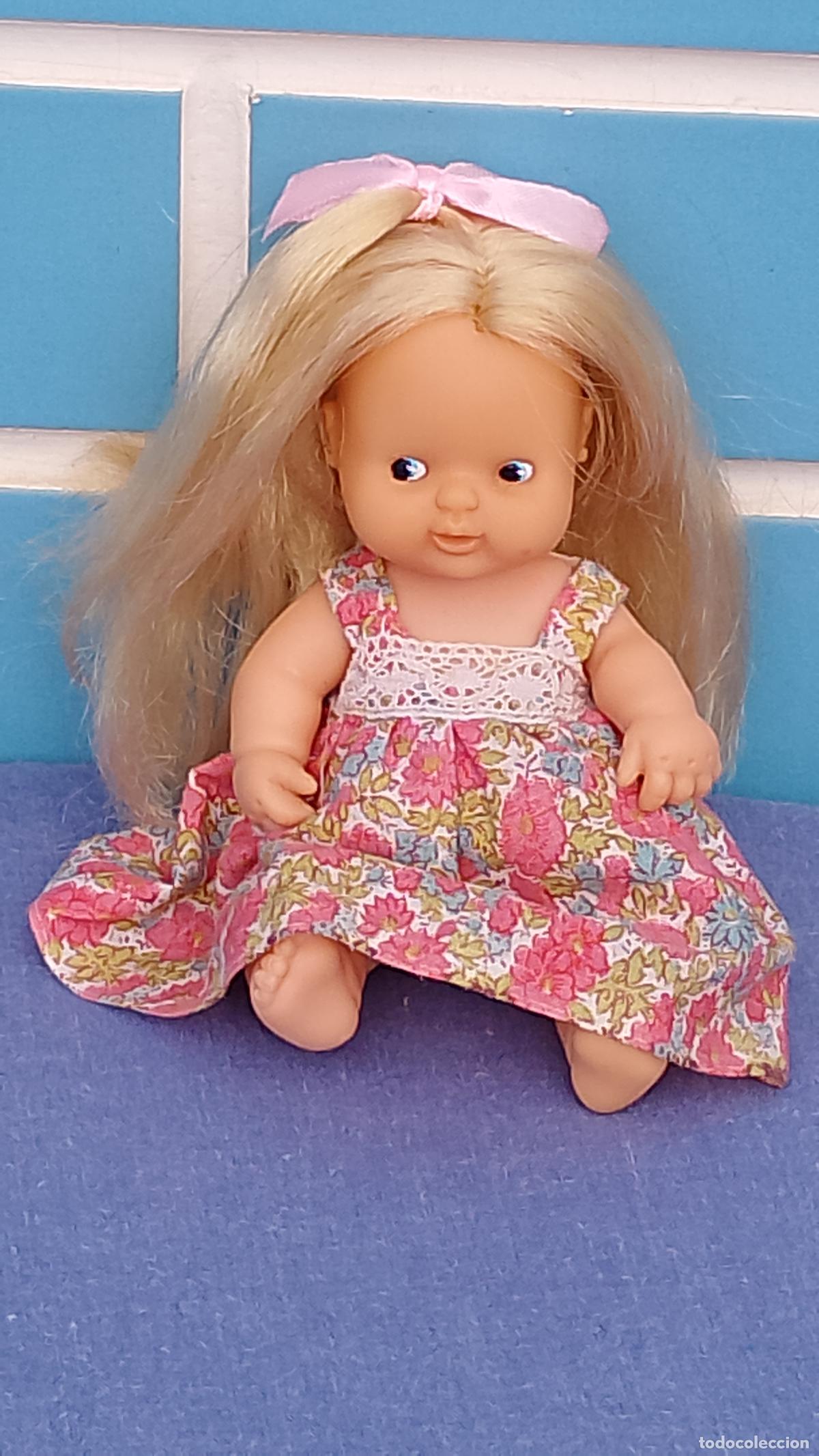 Mu&ntilde;ecas Lesly y Barriguitas: Antigua mu&ntilde;eca beb&eacute; Barriguitas de Famosa