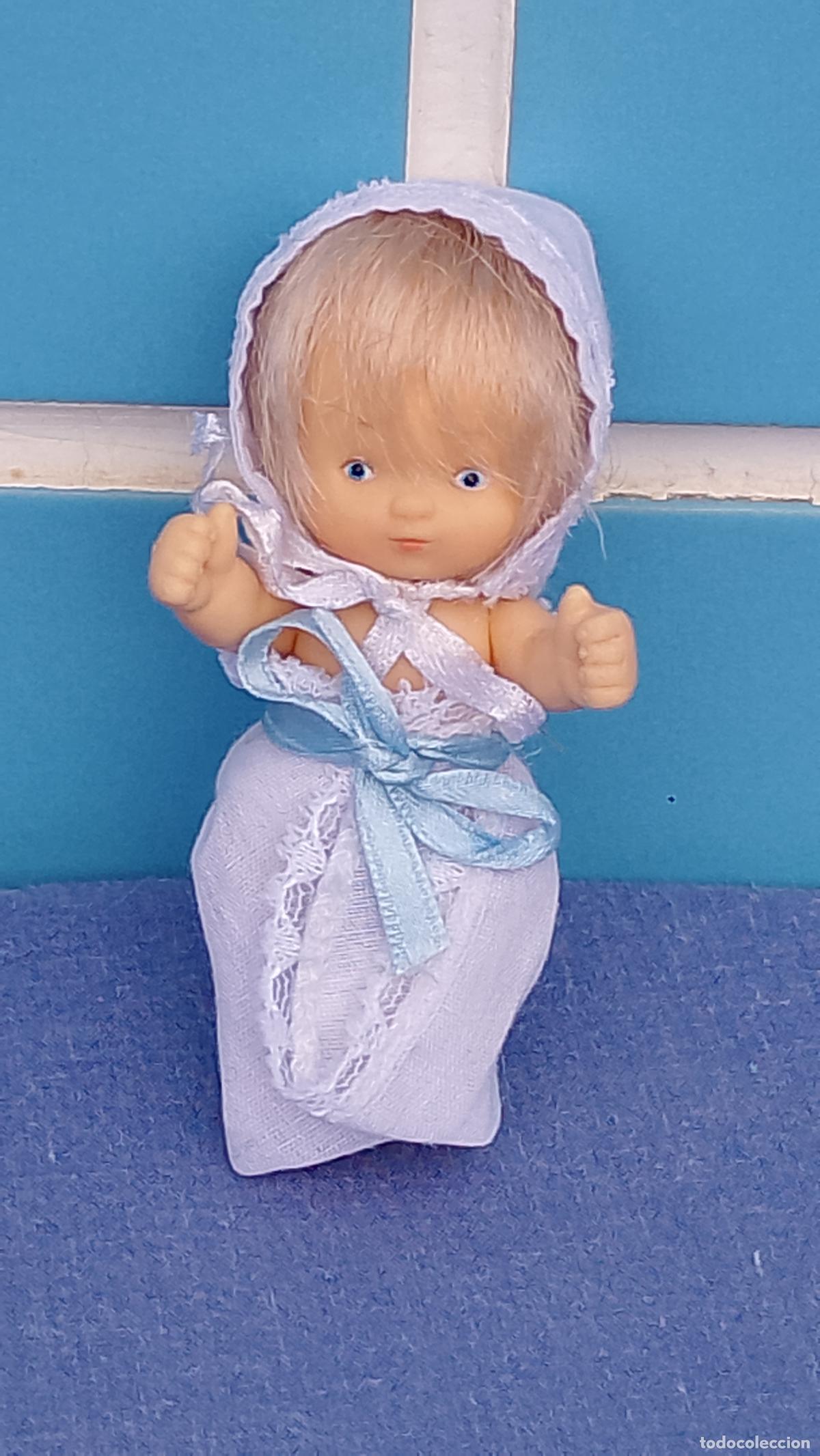 Mu&ntilde;ecas Lesly y Barriguitas: Antigua mu&ntilde;eca Mini Barriguitas de Famosa, dif&iacute;cil de conseguir