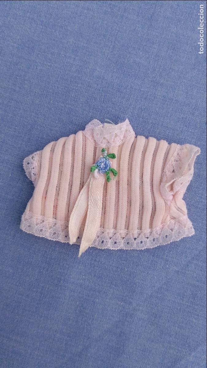 Mu&ntilde;ecas Lesly y Barriguitas: Antigua camisa rosa original de mu&ntilde;ecas Barriguitas de Famosa