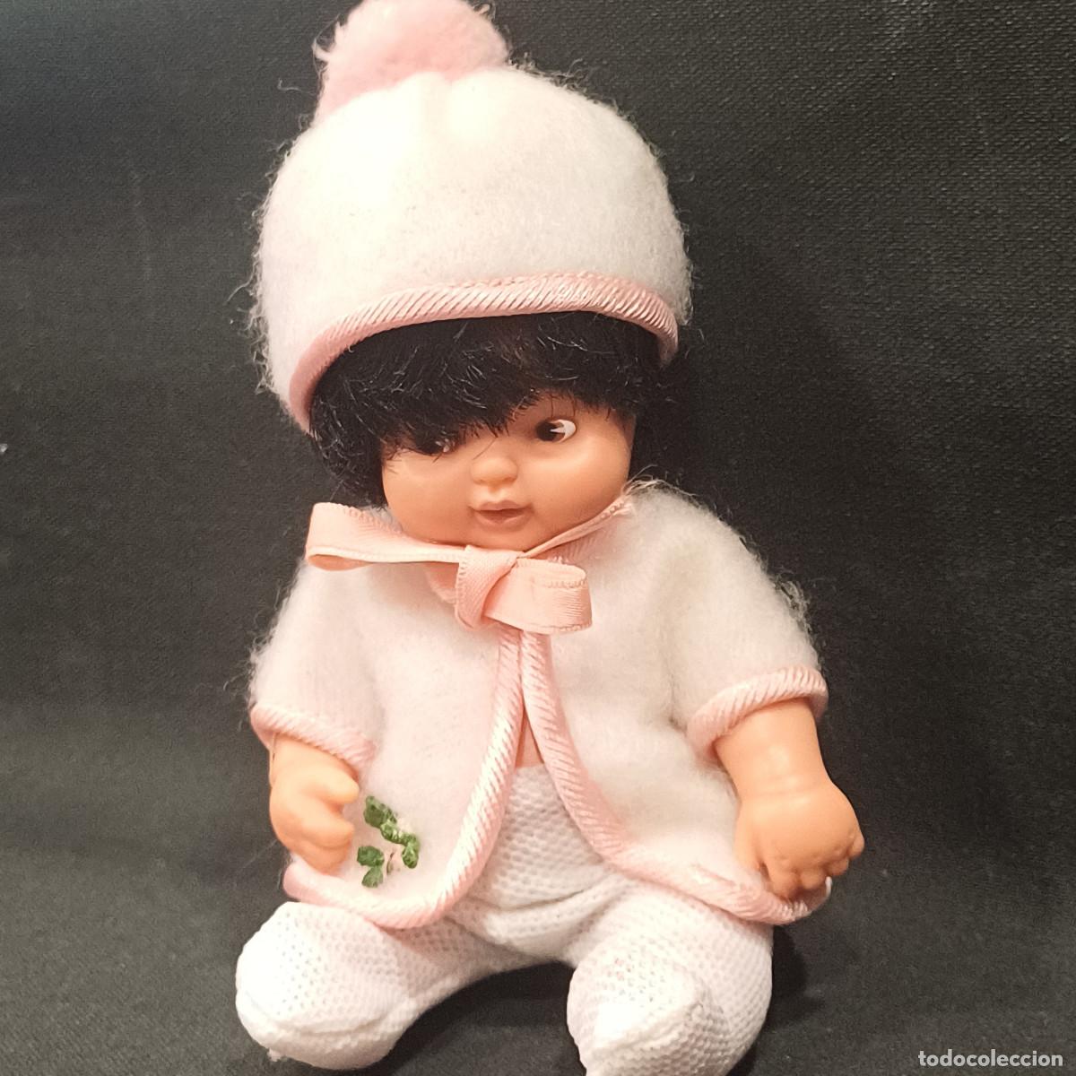 Mu&ntilde;ecas Lesly y Barriguitas: VESTIDO INVIERNO BLANCO/BARRIGUITAS DE FAMOSA.