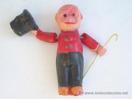 Mu&ntilde;ecas celuloide: Mono de celuloide vestido con traje, sombrero de copa, gorra y bast&oacute;n. - Foto 1