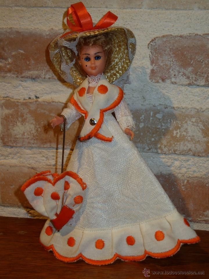 Mu&ntilde;ecas celuloide: MU&Ntilde;ECA DE CELULOIDE,DAMA DE EPOCA CON PAMELA Y PARAGUAS. - Foto 4