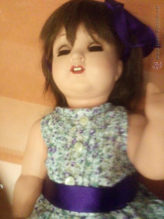 Mu&ntilde;ecas celuloide: Antigua mu&ntilde;eca andadora, celuloide, grande 58cms - Foto 3