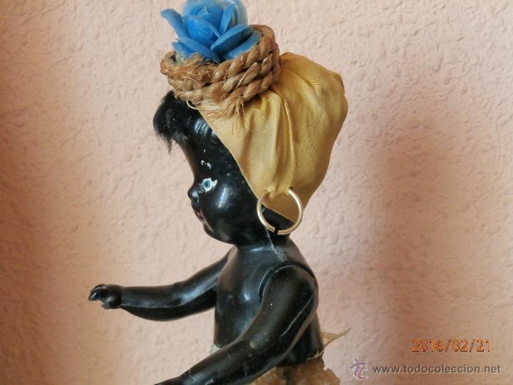 Mu&ntilde;ecas celuloide: ANTIGUA MU&Ntilde;ECA NEGRITA de CELULOIDE con FALDA DE CRISTAL Y CUARZOS - Foto 4