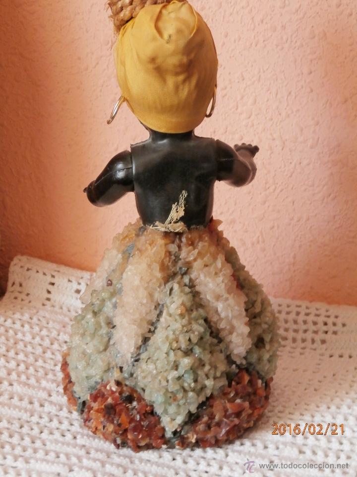 Mu&ntilde;ecas celuloide: ANTIGUA MU&Ntilde;ECA NEGRITA de CELULOIDE con FALDA DE CRISTAL Y CUARZOS - Foto 6