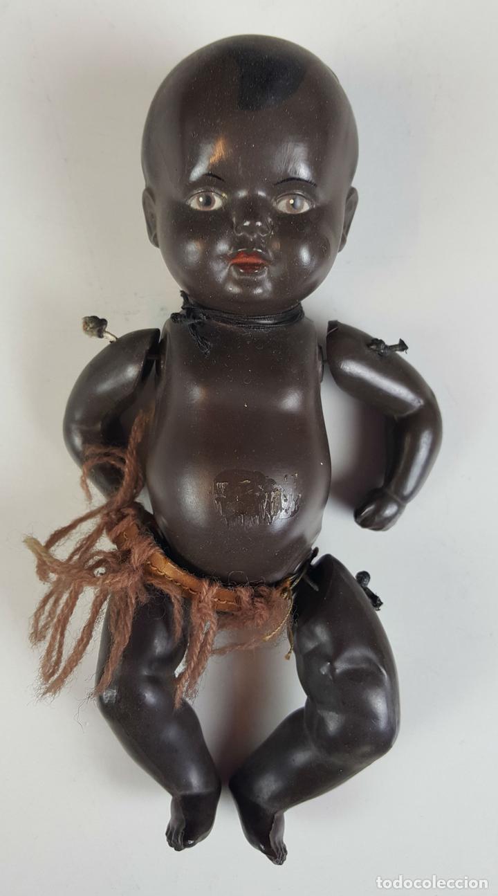 Mu&ntilde;ecas celuloide: MU&Ntilde;ECO NEGRITO. CELULOIDE. MARCA TORTUGA. ALEMANIA. CIRCA 1940. - Foto 1