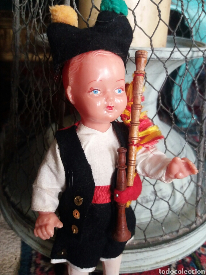 Mu&ntilde;ecas celuloide: Antiguo mu&ntilde;eco gaitero de celuloide - Foto 2
