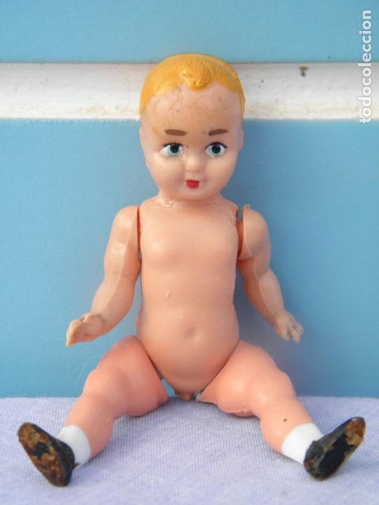 Mu&ntilde;ecas celuloide: Peque&ntilde;o mu&ntilde;eco antiguo articulado de celuloide - Foto 4