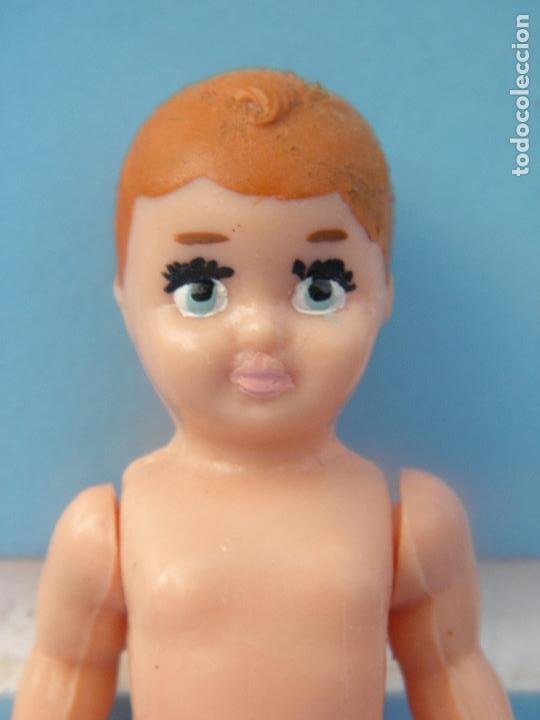 Mu&ntilde;ecas celuloide: Peque&ntilde;a mu&ntilde;eca antigua articulada de celuloide - Foto 2