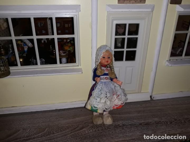 Mu&ntilde;ecas celuloide: Preciosa Mu&ntilde;eca Holandesa Celuloide antigua - Foto 1