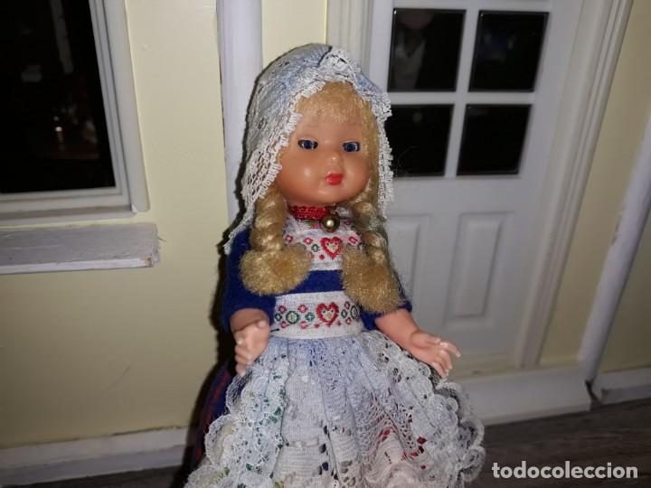 Mu&ntilde;ecas celuloide: Preciosa Mu&ntilde;eca Holandesa Celuloide antigua - Foto 2
