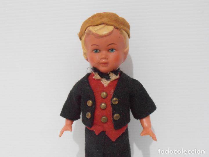 Mu&ntilde;ecas celuloide: ANTIGUO MU&Ntilde;ECO NI&Ntilde;O CELULOIDE A CUERDA FUNCIONA, FRANCIA - Foto 2