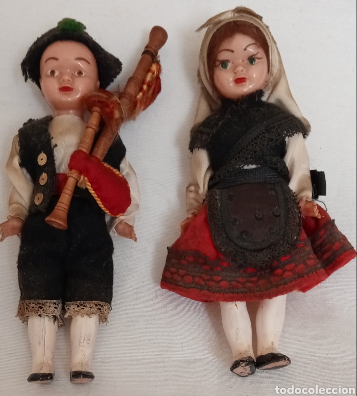 Mu&ntilde;ecas celuloide: Antiguos mu&ntilde;ecos a&ntilde;os 50, trajes regionales en celuloide - Foto 2
