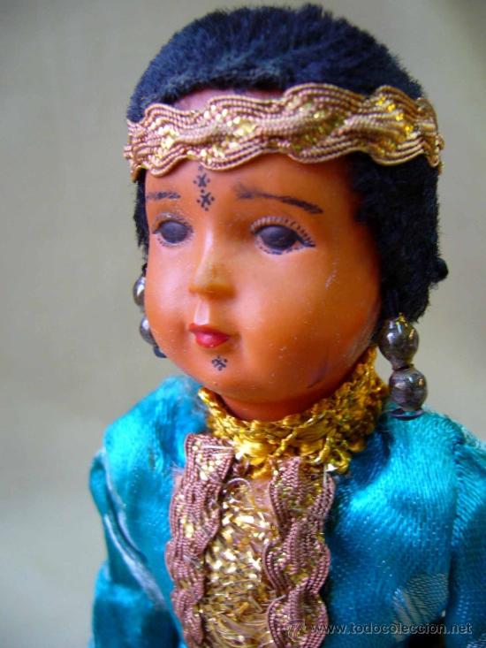 Mu&ntilde;ecas celuloide: ANTIGUA MU&Ntilde;ECA DE CELULOIDE, INDIA, CON TRAJE - Foto 2