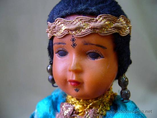 Mu&ntilde;ecas celuloide: ANTIGUA MU&Ntilde;ECA DE CELULOIDE, INDIA, CON TRAJE - Foto 1