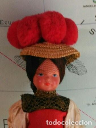 Mu&ntilde;ecas celuloide: CURIOSA MU&Ntilde;ECA ALEMANA MARCA WESTO, CON TRAJE REGIONAL, DE CELULOIDE, REBAJADA - Foto 2