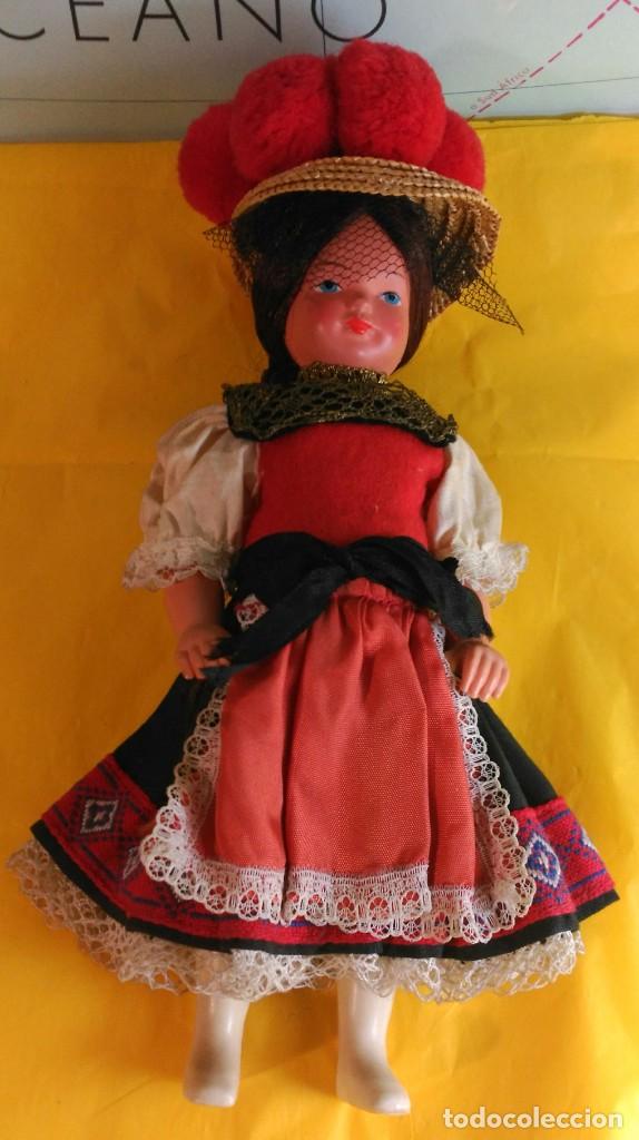 Mu&ntilde;ecas celuloide: CURIOSA MU&Ntilde;ECA ALEMANA MARCA WESTO, CON TRAJE REGIONAL, DE CELULOIDE, REBAJADA - Foto 4