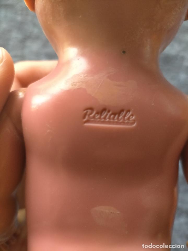 Mu&ntilde;ecas celuloide: Antigua mu&ntilde;eca / beb&eacute; durmiente marca Reliable de celuloide a&ntilde;os 50 - Foto 3