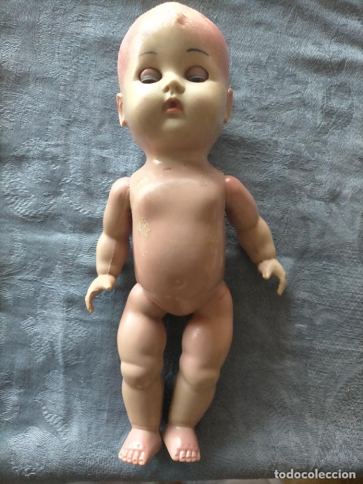 Mu&ntilde;ecas celuloide: Antigua mu&ntilde;eca / beb&eacute; durmiente marca Reliable de celuloide a&ntilde;os 50 - Foto 1