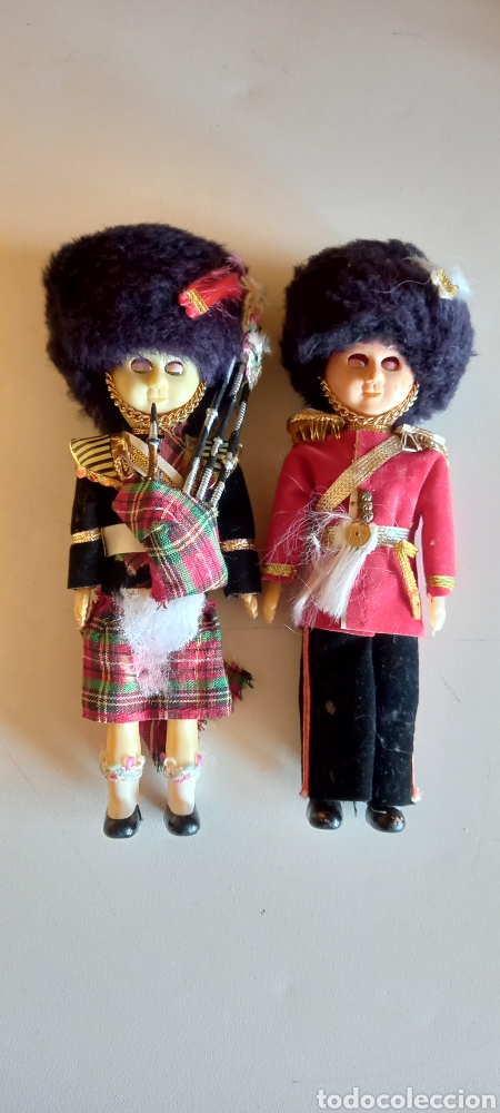 Mu&ntilde;ecas celuloide: MU&Ntilde;ECOS SOLDADO ESCOCES LOTE DE DOS OJOS DURMIENTES - Foto 2