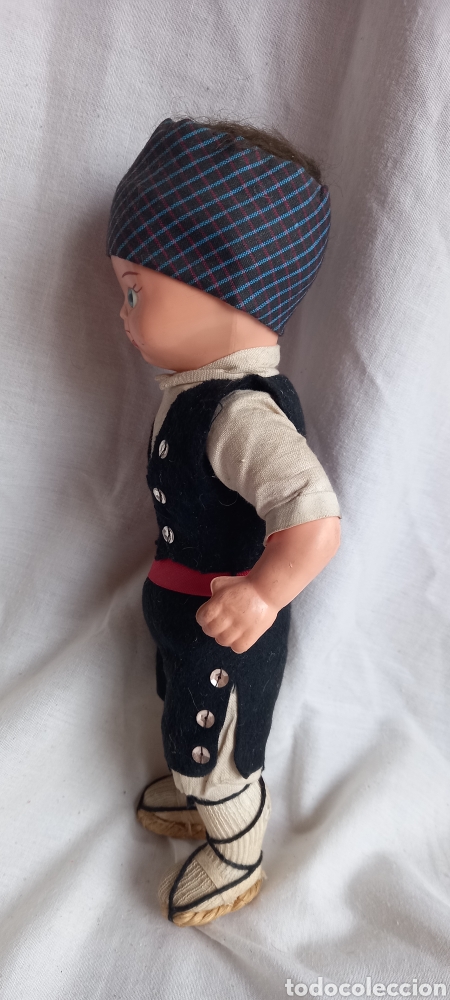 Mu&ntilde;ecas celuloide: ANTIGUO MU&Ntilde;ECO REGIONAL MEDIDAS 27CM APROX CELULOIDE? - Foto 4