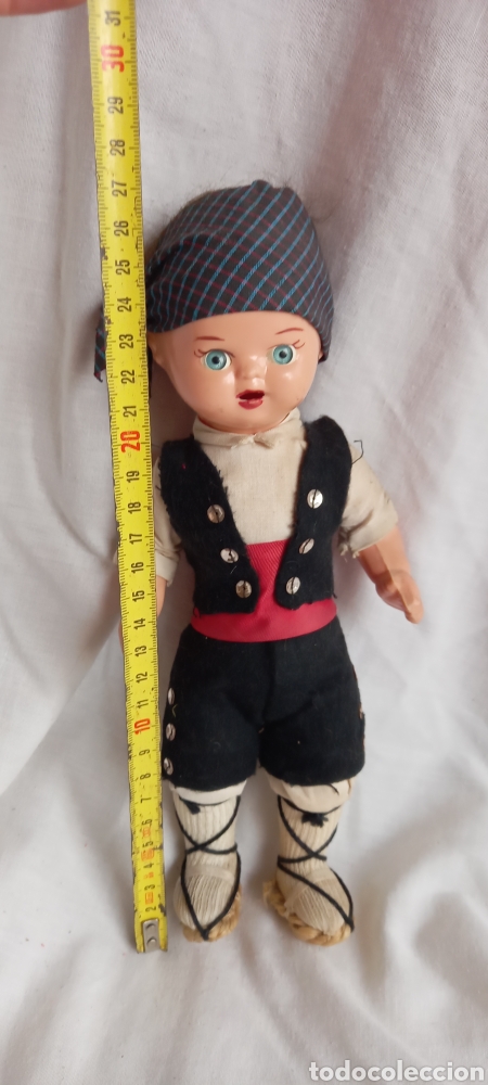 Mu&ntilde;ecas celuloide: ANTIGUO MU&Ntilde;ECO REGIONAL MEDIDAS 27CM APROX CELULOIDE? - Foto 12