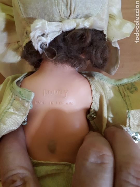 Mu&ntilde;ecas celuloide: Preciosa mu&ntilde;eca de celuloide de la marca inglesa Roddy. - Foto 4